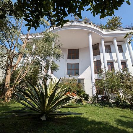 Mulberry Garden Hotel Varanasi Exterior foto